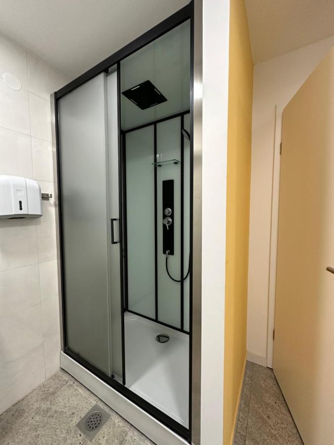Hostel Opera Ljubljana Eksteriør billede