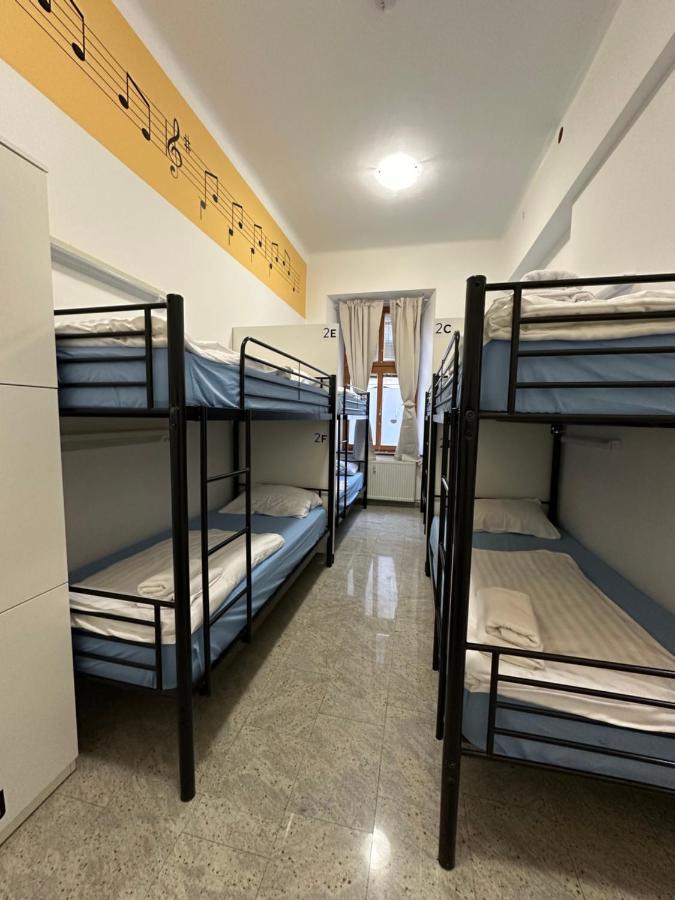 Hostel Opera Ljubljana Eksteriør billede